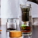 Tea Infuser Bottle+in use v2